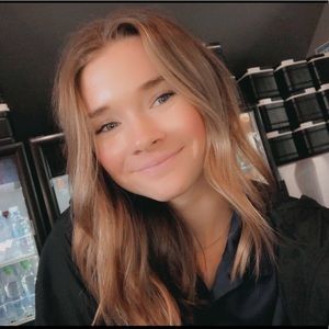 Meet your Posher, Abby